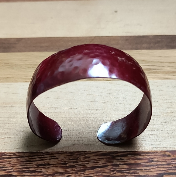 Open Cuff Bracelet Small Hammered Burgundy Red - Picture 3 of 9